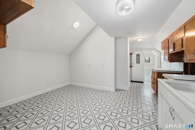 781 Farmington Avenue, West Hartford, CT 06119