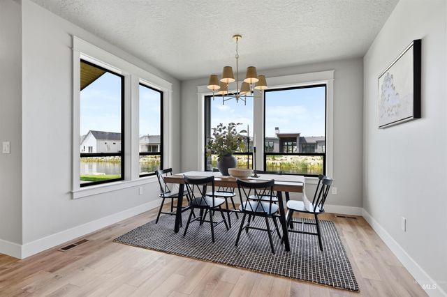 522 Founder Ave, Middleton, ID 83644
