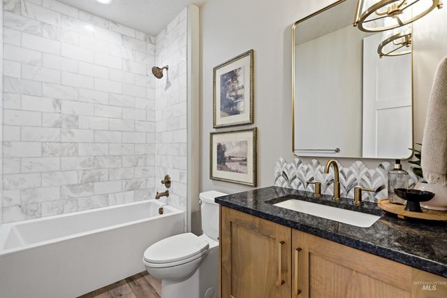 522 Founder Ave, Middleton, ID 83644