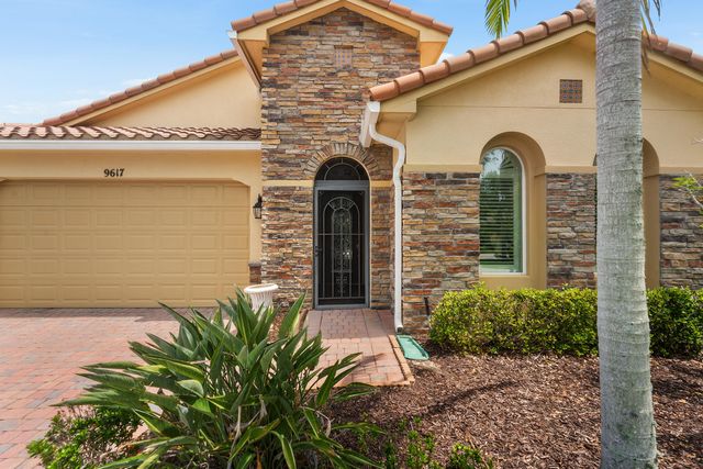 9617 SW Gum Tree Court, Port St. Lucie, Port St Lucie, FL 34987