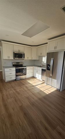 5145 17TH AVENUE N, St Petersburg, FL 33710