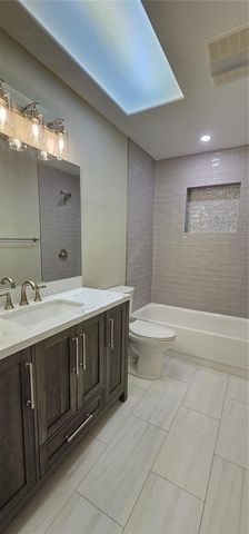 5145 17TH AVENUE N, St Petersburg, FL 33710