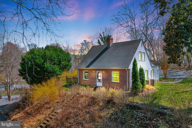 907 CHARLES ST, La Plata, MD 20646