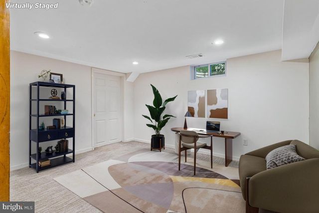 907 CHARLES ST, La Plata, MD 20646