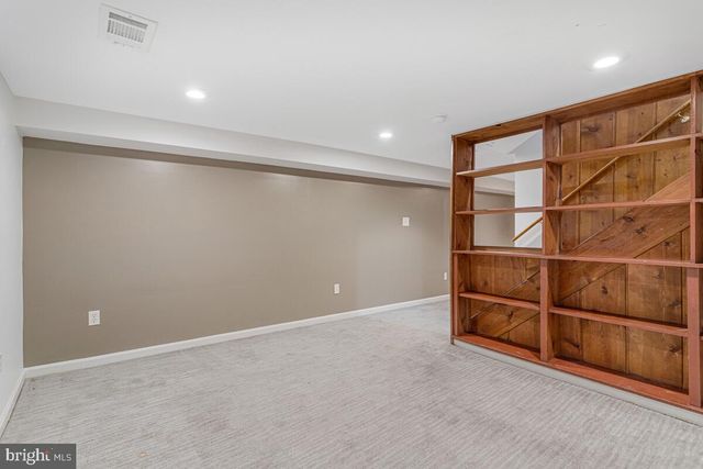 907 CHARLES ST, La Plata, MD 20646