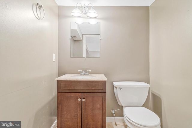 907 CHARLES ST, La Plata, MD 20646