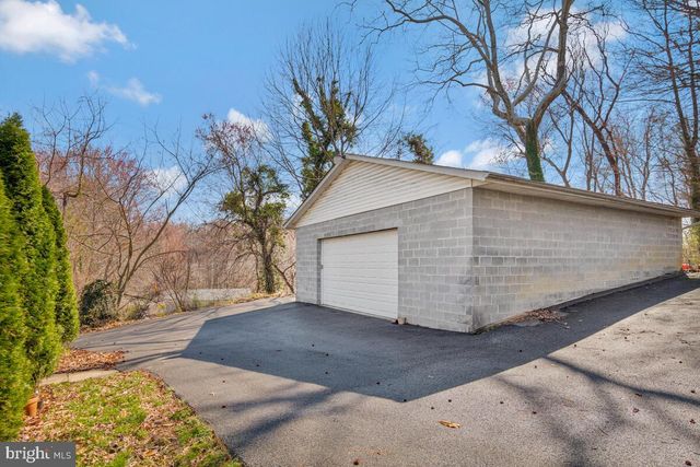 907 CHARLES ST, La Plata, MD 20646
