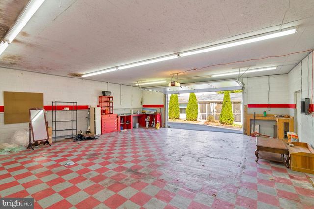 907 CHARLES ST, La Plata, MD 20646