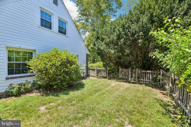 907 CHARLES ST, La Plata, MD 20646