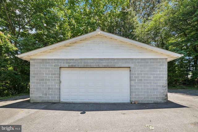 907 CHARLES ST, La Plata, MD 20646