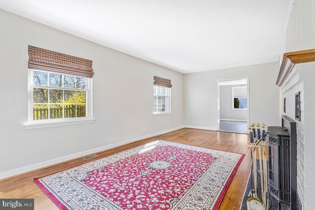 907 CHARLES ST, La Plata, MD 20646