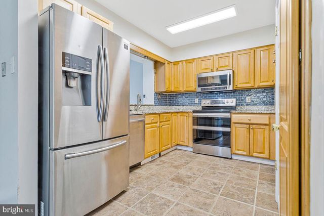 907 CHARLES ST, La Plata, MD 20646