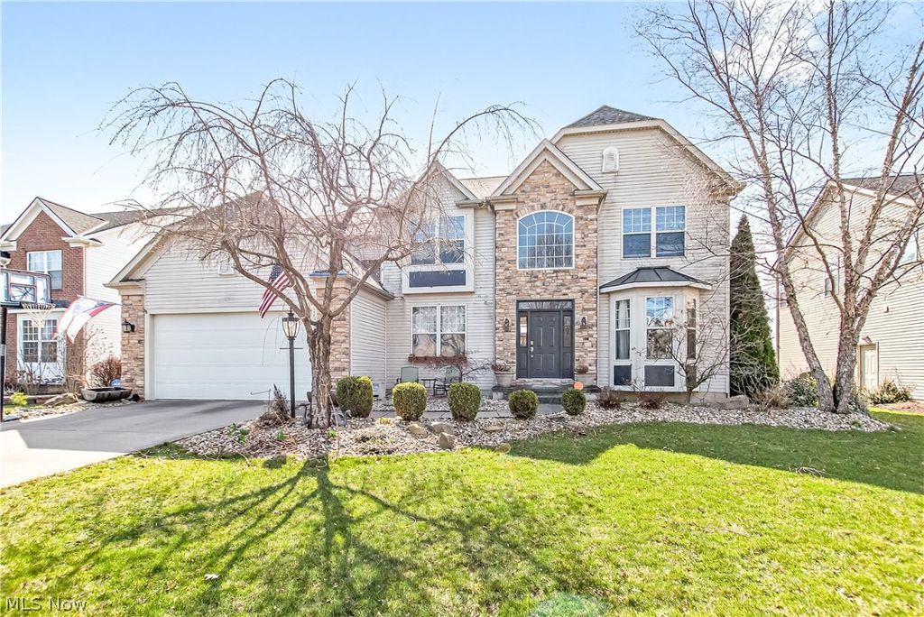 38715 Berkshire Avenue, Avon, OH 44011