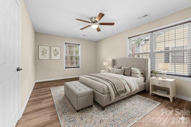 8521 Castle Pine Court, Charlotte, NC 28226