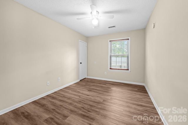 8521 Castle Pine Court, Charlotte, NC 28226