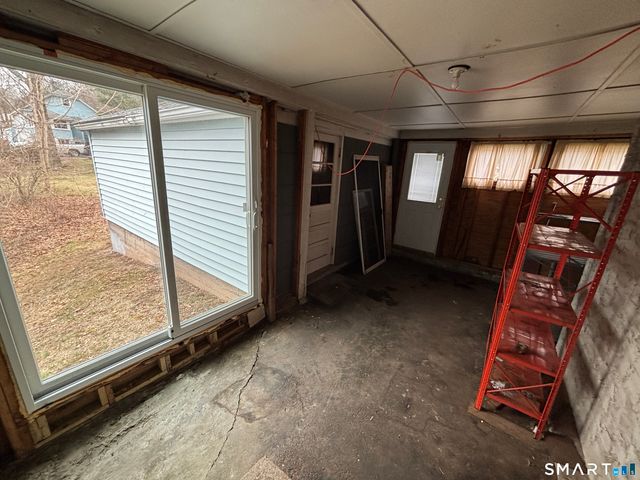 44 Upper State Street, North Haven, CT 06473