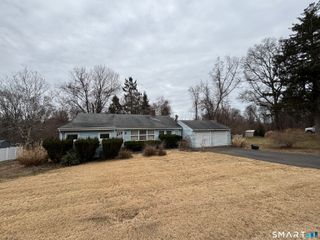 44 Upper State Street, North Haven, CT 06473