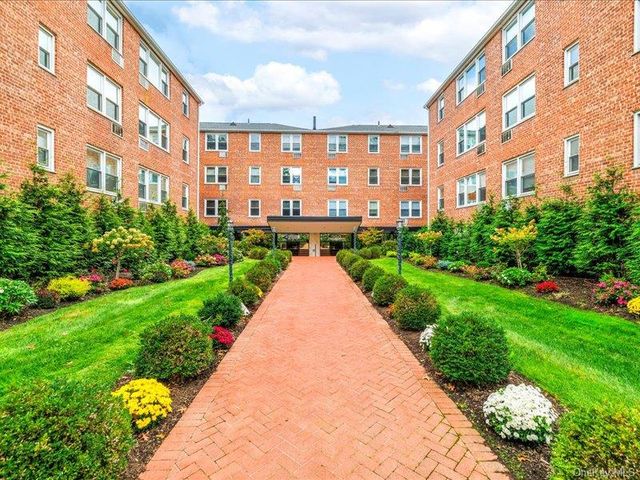 280 Atlantic Avenue 316, East Rockaway, NY 11518