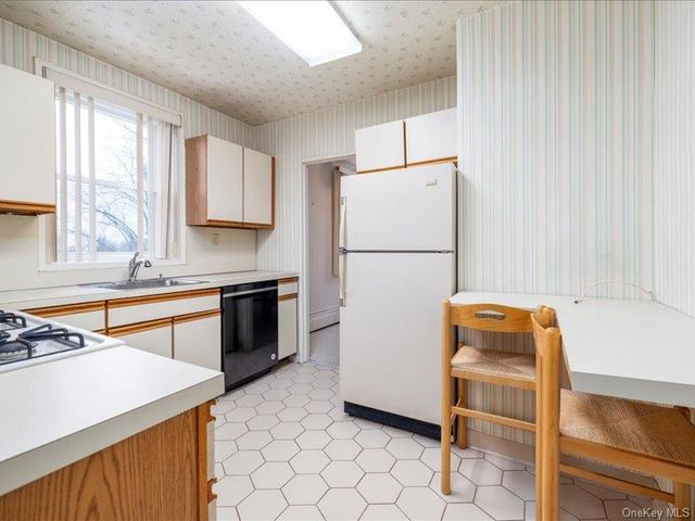 280 Atlantic Avenue 316, East Rockaway, NY 11518