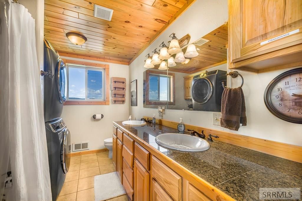 Image 8 of property listing at 1488 N 4400 E, Ashton, ID 83420