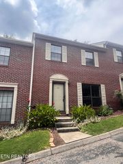 437 S South Gallaher View Rd 20, Knoxville, TN 37919