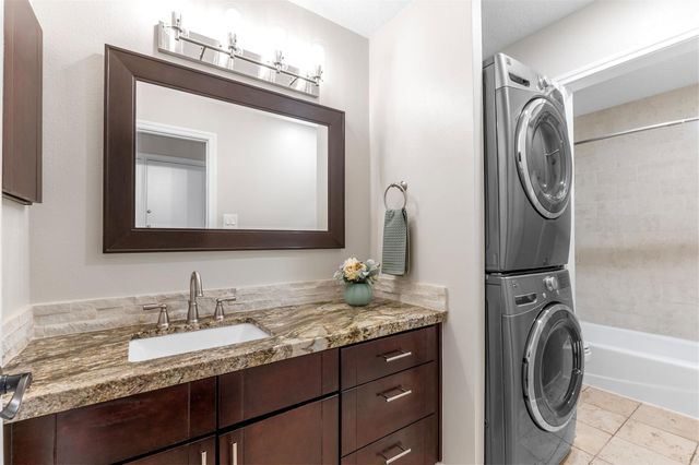 1100 Augusta Drive 88, Houston, TX 77057