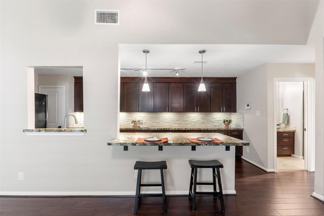 1100 Augusta Drive 88, Houston, TX 77057