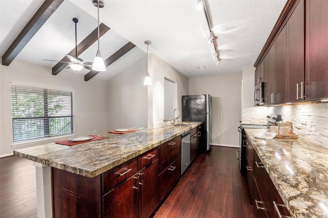 1100 Augusta Drive 88, Houston, TX 77057
