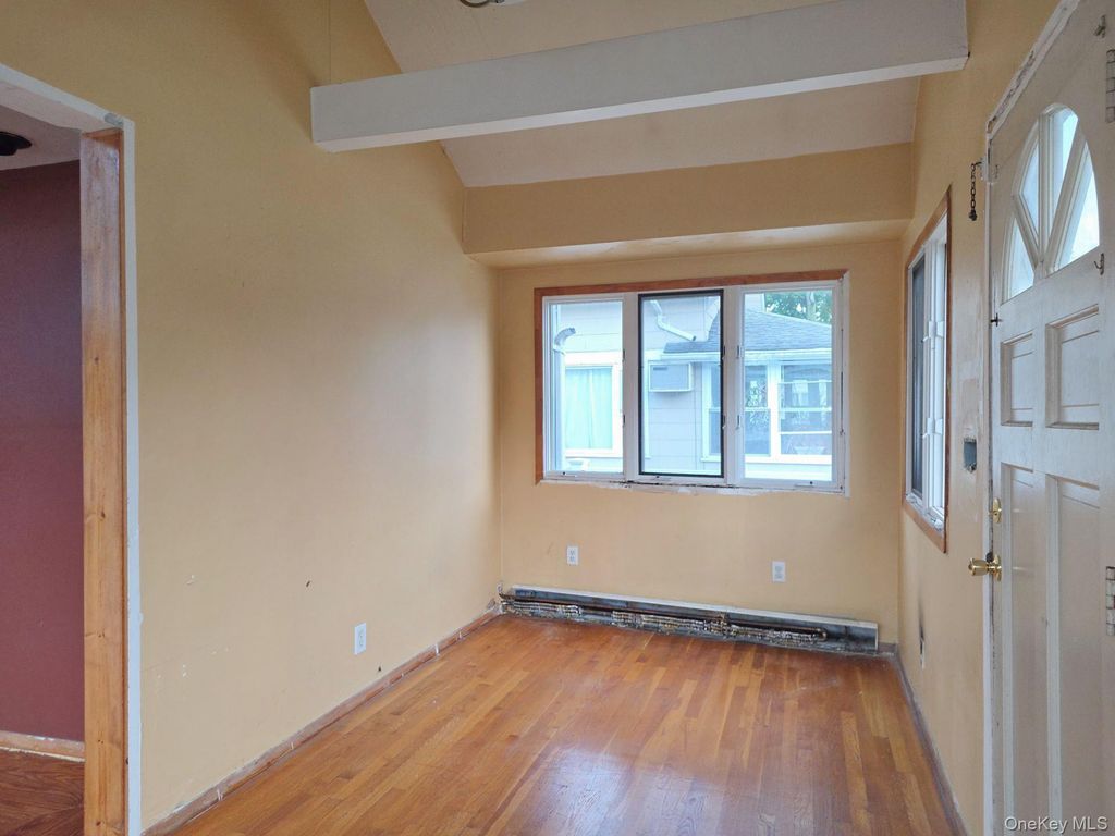 26 Gordon Place, Freeport, NY 11520 — photo 4
