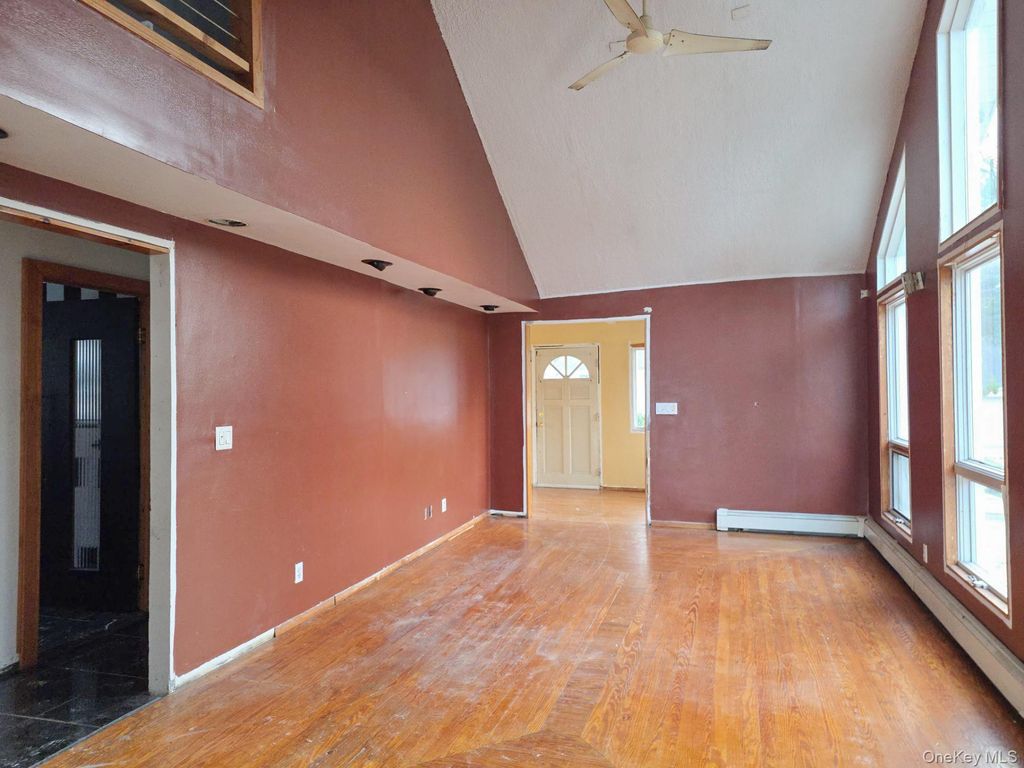 26 Gordon Place, Freeport, NY 11520 — photo 5