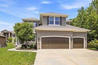 24504 W 80th Place, Lenexa, KS 66227