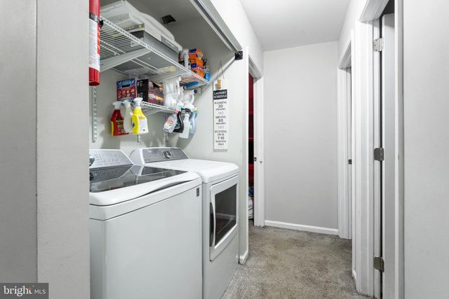 28 WOODCREST CT, Newark, DE 19702