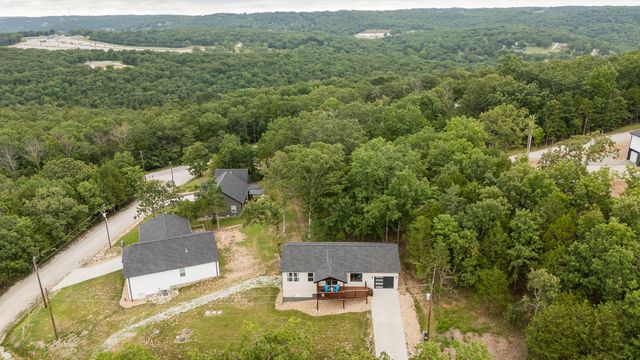 106 Cave Creek Lane, Lampe, MO 65681