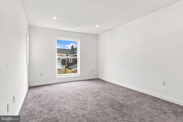 114 BAINBRIDGE ST, Philadelphia, PA 19147