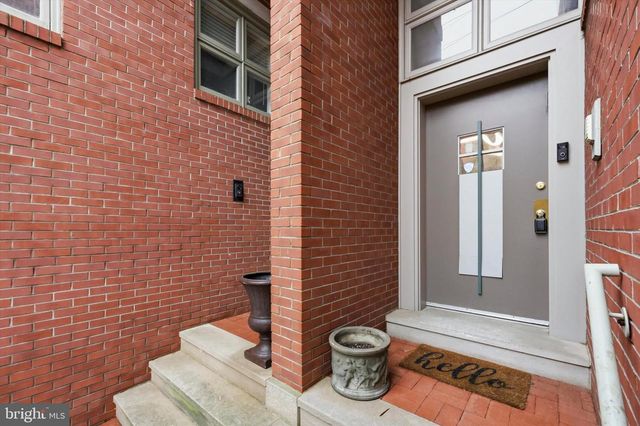 114 BAINBRIDGE ST, Philadelphia, PA 19147