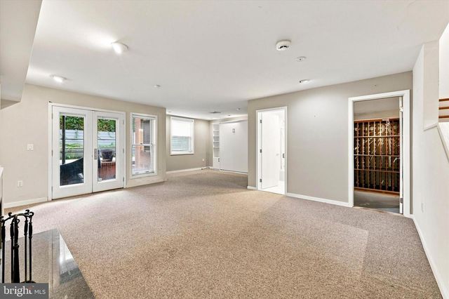114 BAINBRIDGE ST, Philadelphia, PA 19147