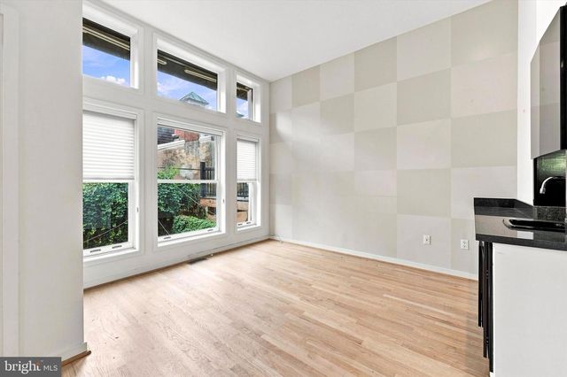 114 BAINBRIDGE ST, Philadelphia, PA 19147