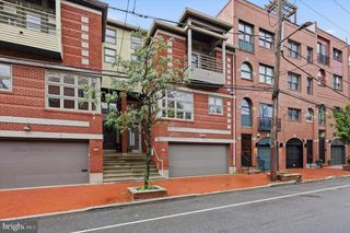 114 BAINBRIDGE ST, Philadelphia, PA 19147