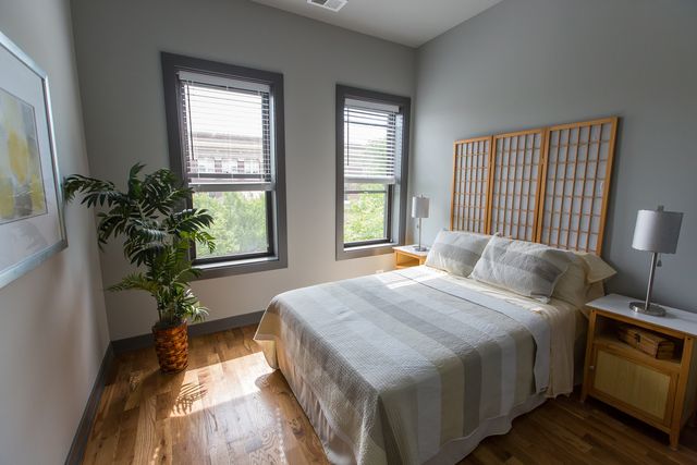 2850 N Seminary Avenue 3, Chicago, IL 60657