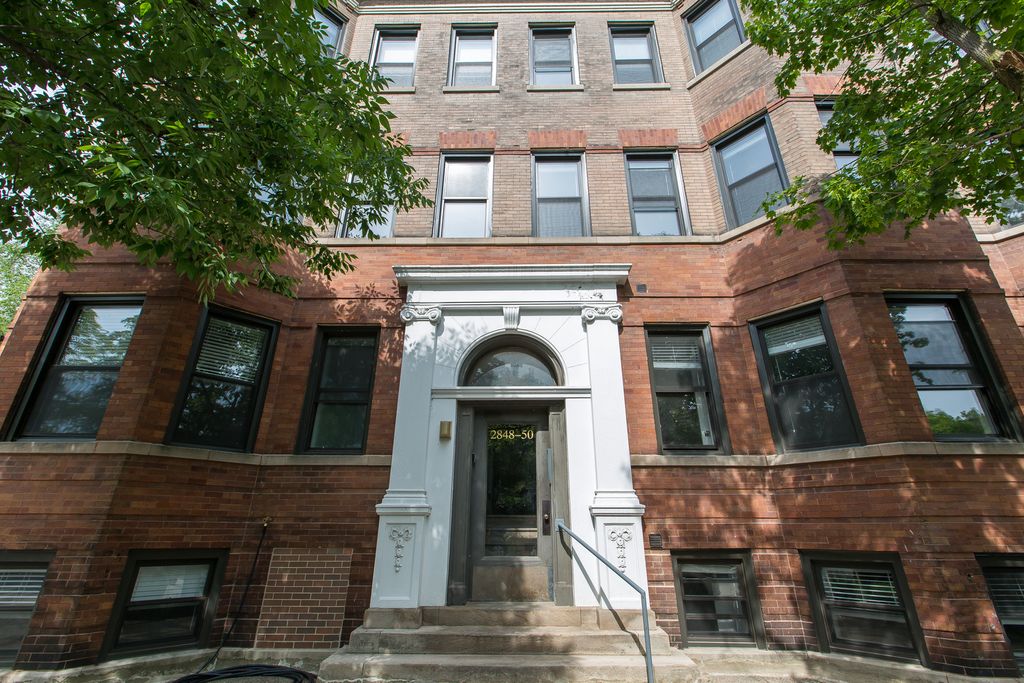 2850 N Seminary Avenue 3, Chicago, IL 60657