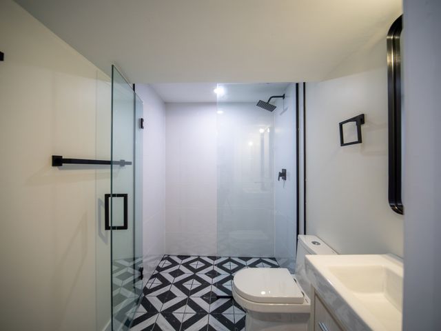 2753 W Chicago Avenue, Chicago, IL 60622
