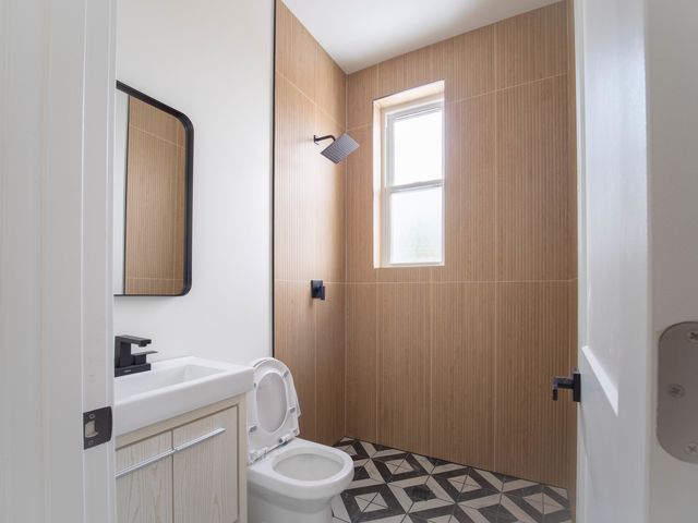 2753 W Chicago Avenue, Chicago, IL 60622