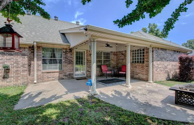 1705 N Lincoln, Cabot, AR 72023