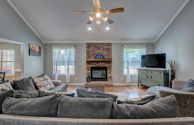 1705 N Lincoln, Cabot, AR 72023