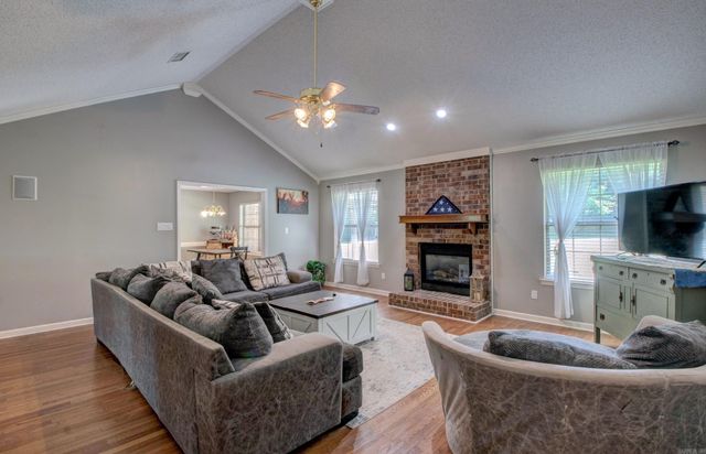 1705 N Lincoln, Cabot, AR 72023