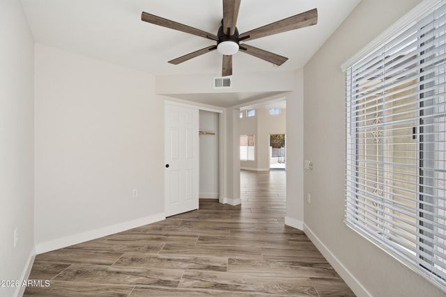 17229 N ZUNI Trail, Surprise, AZ 85374
