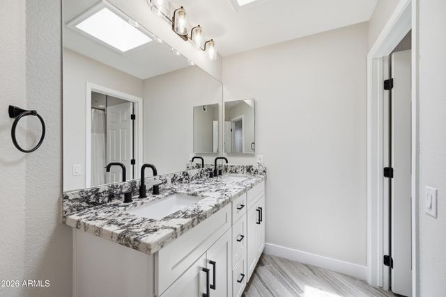 17229 N ZUNI Trail, Surprise, AZ 85374