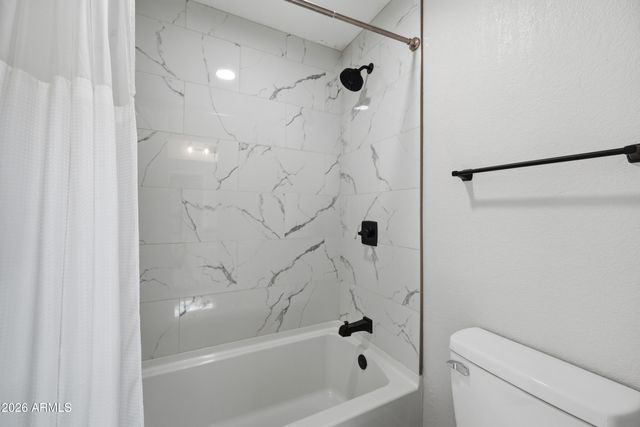 17229 N ZUNI Trail, Surprise, AZ 85374