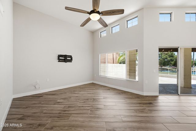 17229 N ZUNI Trail, Surprise, AZ 85374