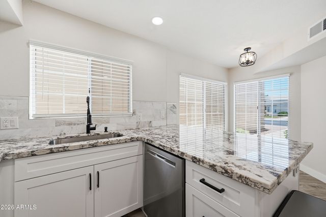 17229 N ZUNI Trail, Surprise, AZ 85374